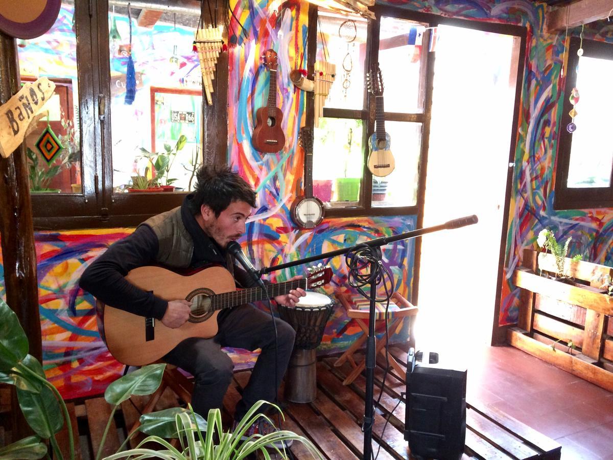 La Puerta Verde Hostel & Bar Humahuaca Eksteriør billede